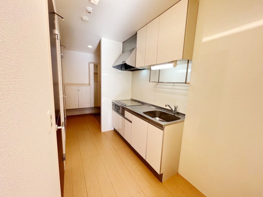 IHクッキングヒーター付のキッチン ジュウィール