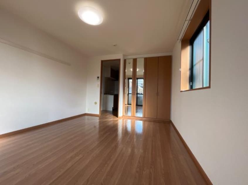 洋室 セピアローズ