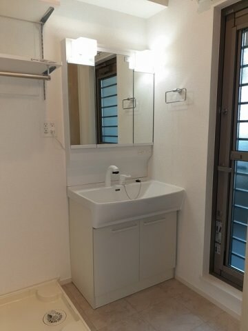  ネオ・コンフォルト