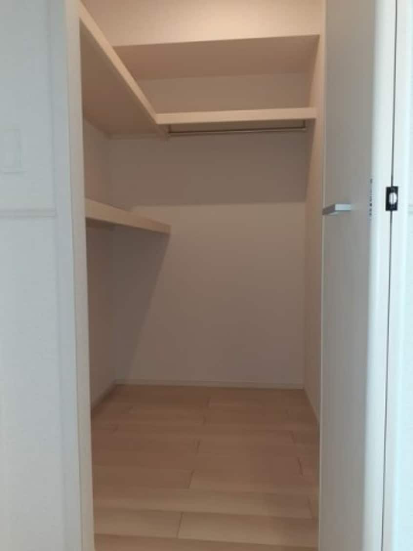  ネオ・コンフォルト