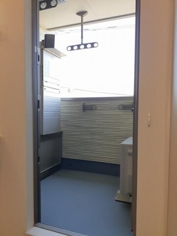  ネオ・コンフォルト