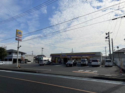 ミニストップ 小山城東2丁目店(コンビニ)まで264m プレザントエリアＡ