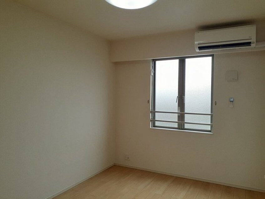  Ｚｅｐｈｙｒ．Ｊ