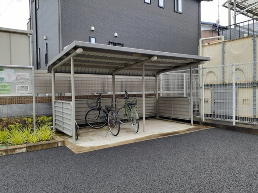  Ｚｅｐｈｙｒ．Ｊ