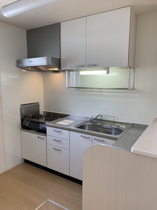 ガスコンロ・カウンター付きキッチン シャルムトロン Ｃ