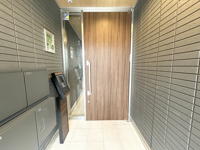 エントランス D-noir