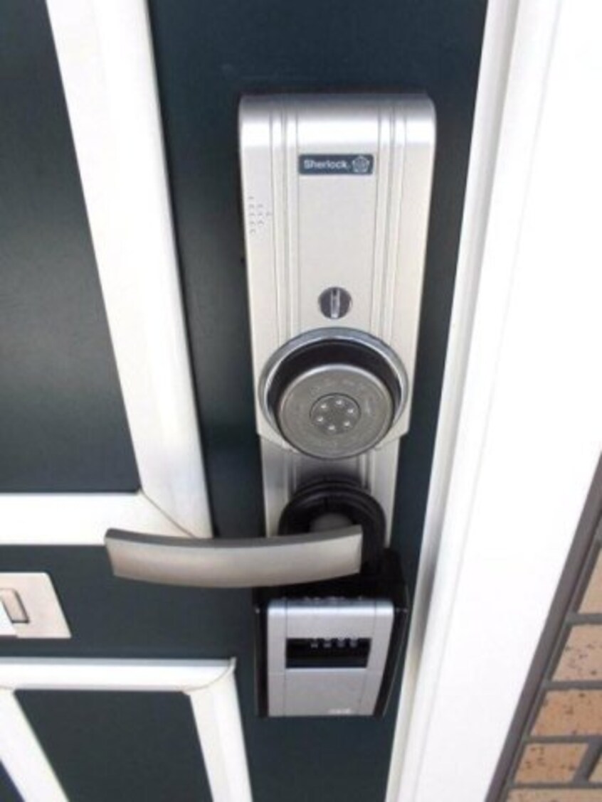 カードロック アーバンライフ・コート