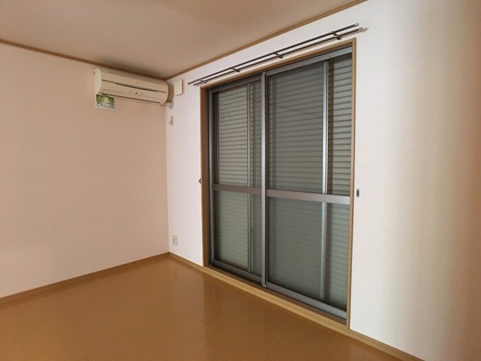 １Ｆ シャッター雨戸 コーポサザンクロス