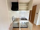 キッチン（収納） クレスト雅 Ａ