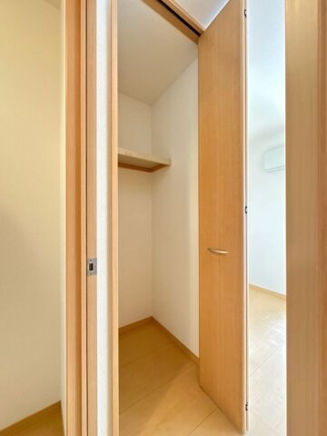 収納 クレスト雅 Ａ