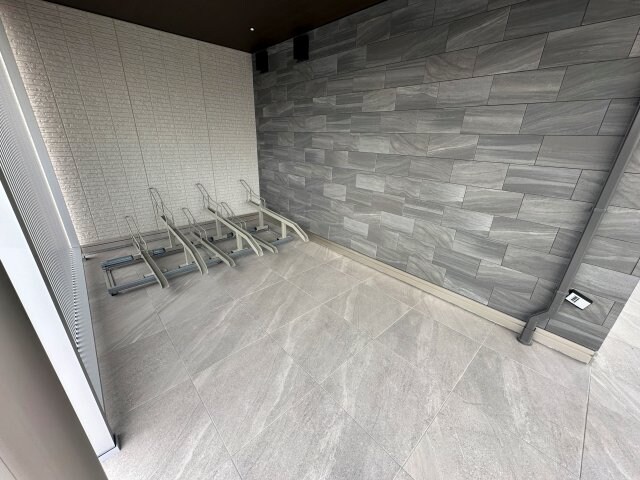 駐輪場 D-GLANZ WEST