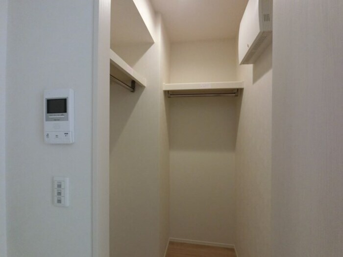 ウォークインクローゼット アンソレイエ・オリオン