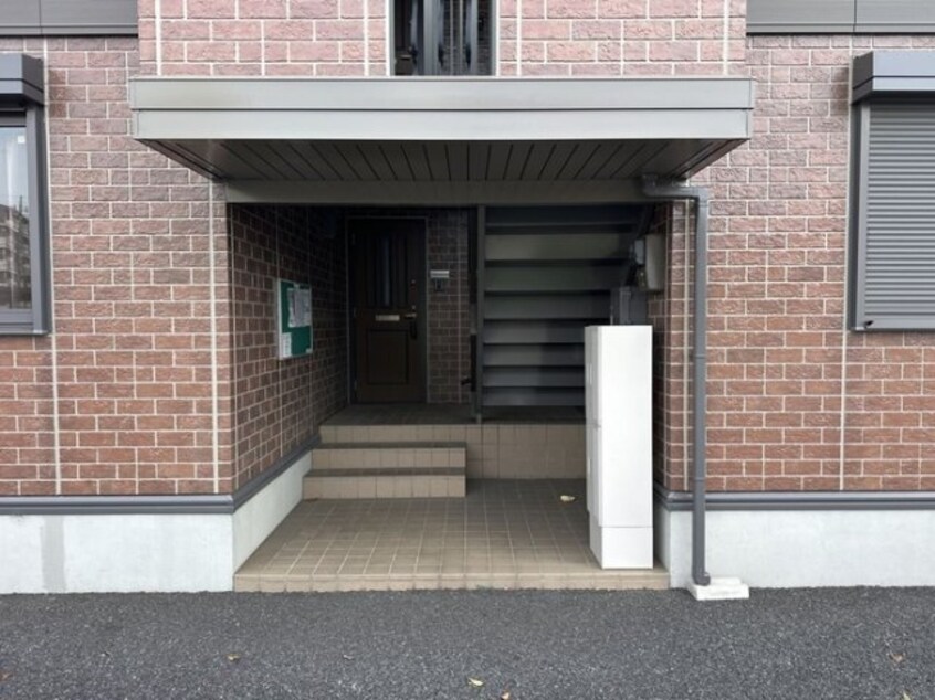 エントランス ウィルモア･リブレ Ａ