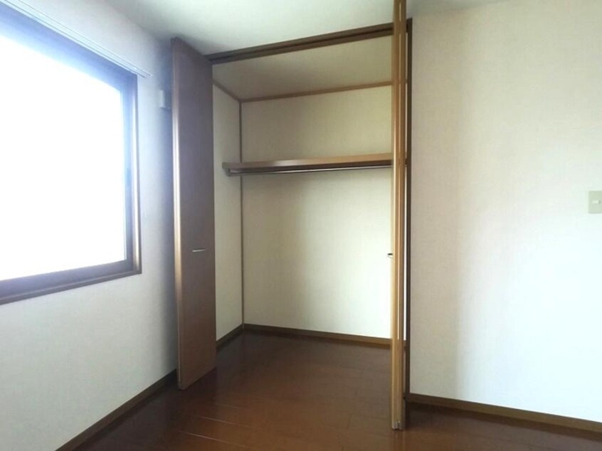 クローゼット スクウェア･ヒル Ｅ