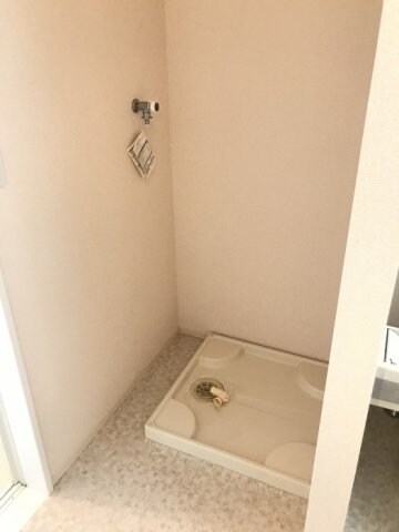 洗濯機置き場 アスタマニアーナ Ｂ