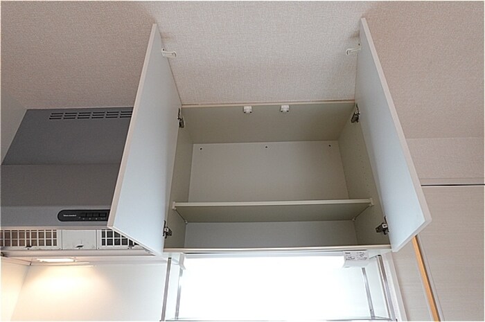 キッチン・上部収納棚 Ｒｅｖｅ・ｋ