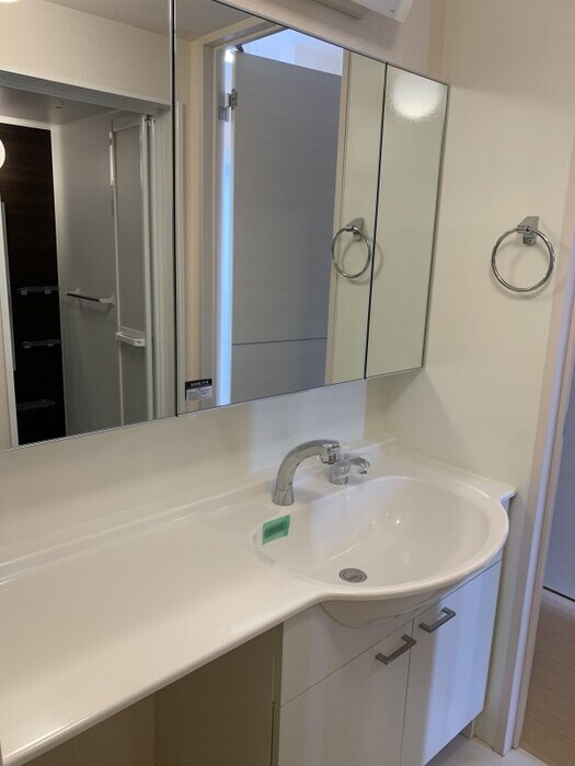 三面鏡（整理棚付き）カウンター洗面台 Ｒｅｖｅ・ｋ