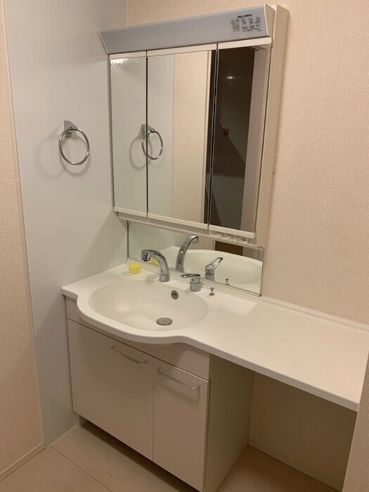 三面鏡（整理棚）付き洗面台 コーポ田村№1