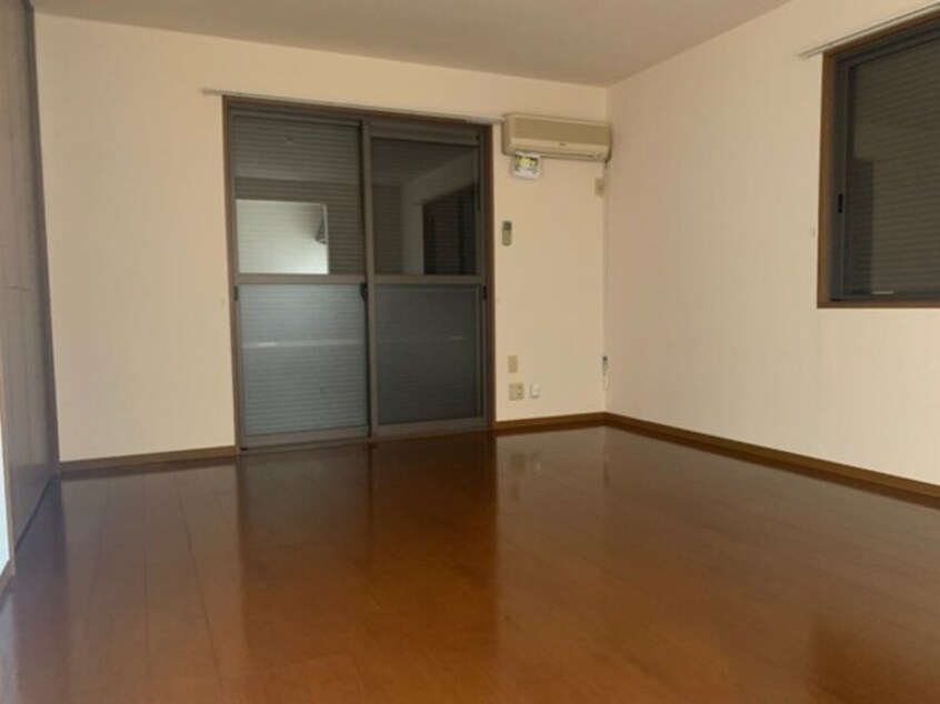 シャッター雨戸 スクウェア･ヒル Ｃ