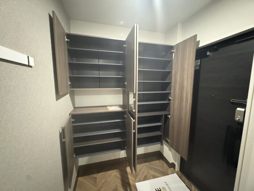 シューズボックス TORISIAS東宿郷