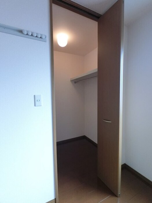 洋室 ウォークインクローゼット フローラルコート Ｂ