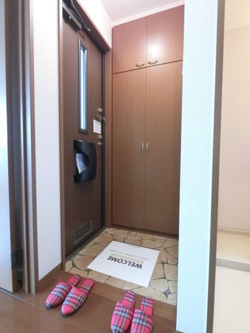 玄関 トールサイズのシューズボックス、収納物入付き フローラルコート Ｂ