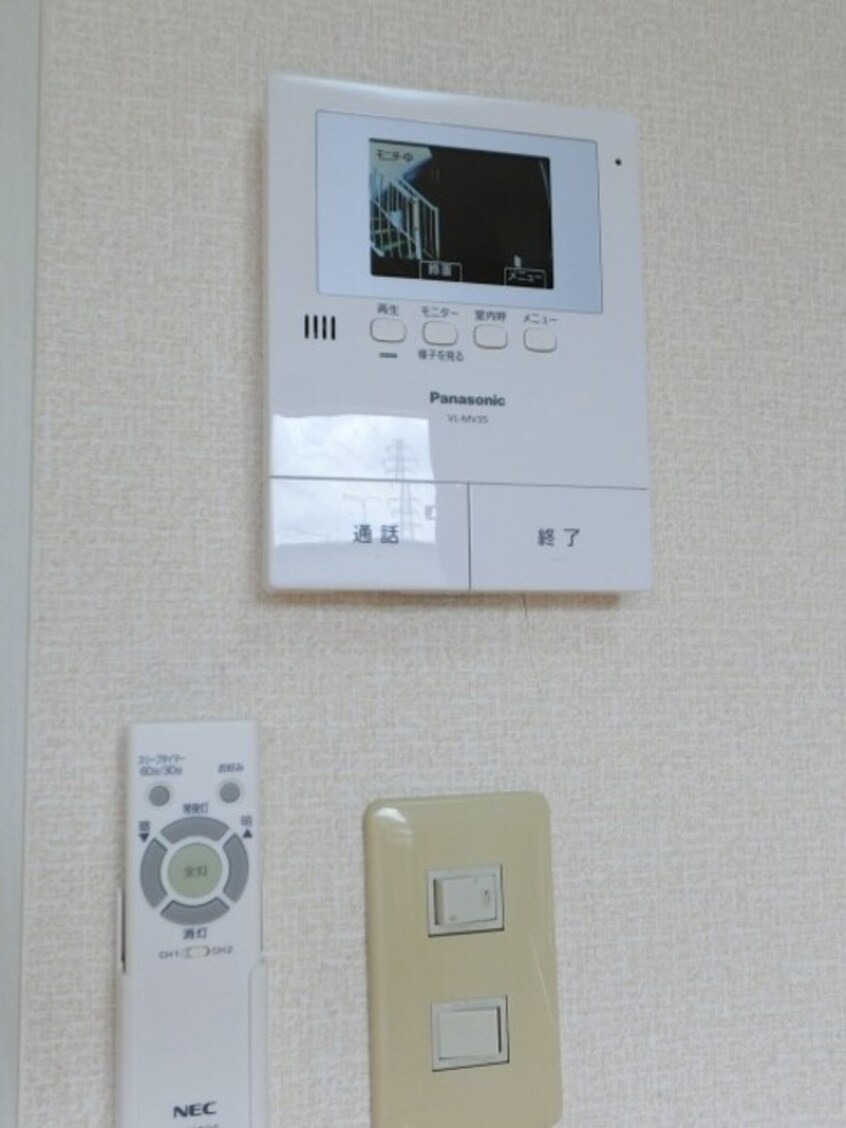 録画機能付カラーモニターインターホンと照明器具リモコン 第３明清ハイツ Ａ