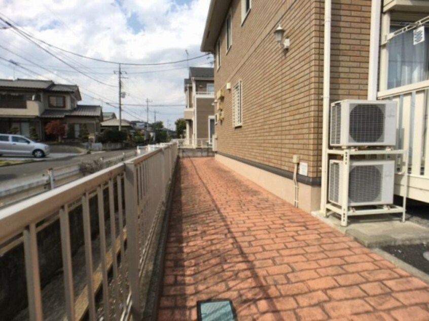 エントランス ブリエ･ファム