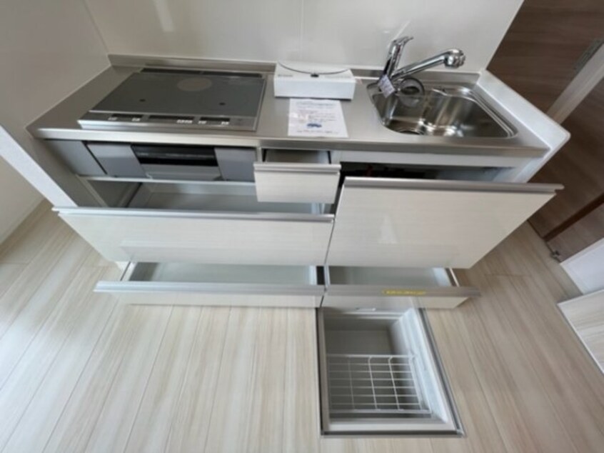 キッチン・収納（床下収納） パーパス