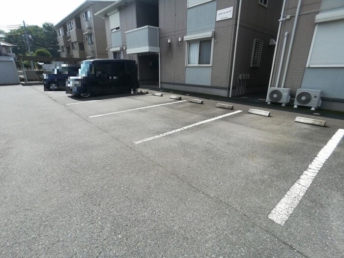 駐車場 プール ラ ヴィ Ａ