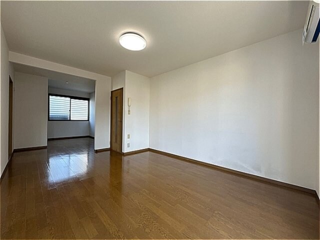 リビング ヴィラ･エスポワール Ａ