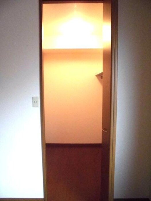 ウォークインクローゼット プレアデス･コート Ｃ