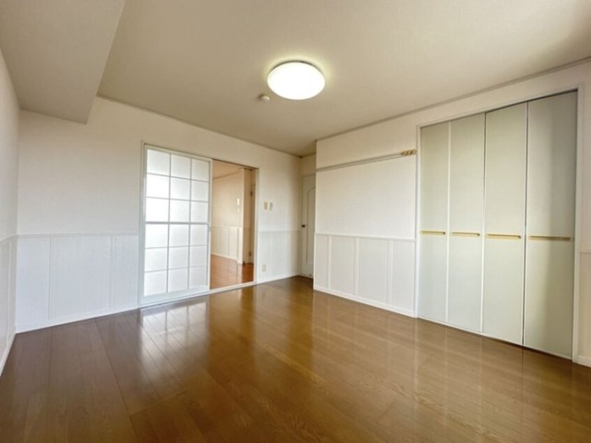 洋室 スカイプラザ宇梶 Ａ