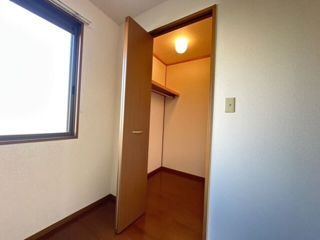 ウォークインクローゼット グランフォーレ