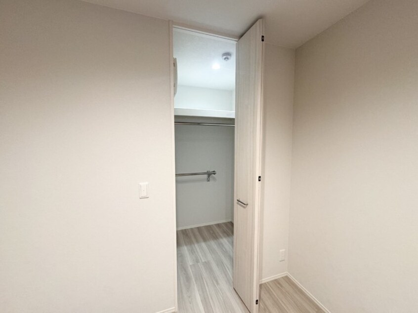 ウォークインクローゼット CLASSEUM元今泉