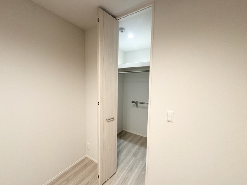 ウォークインクローゼット CLASSEUM元今泉