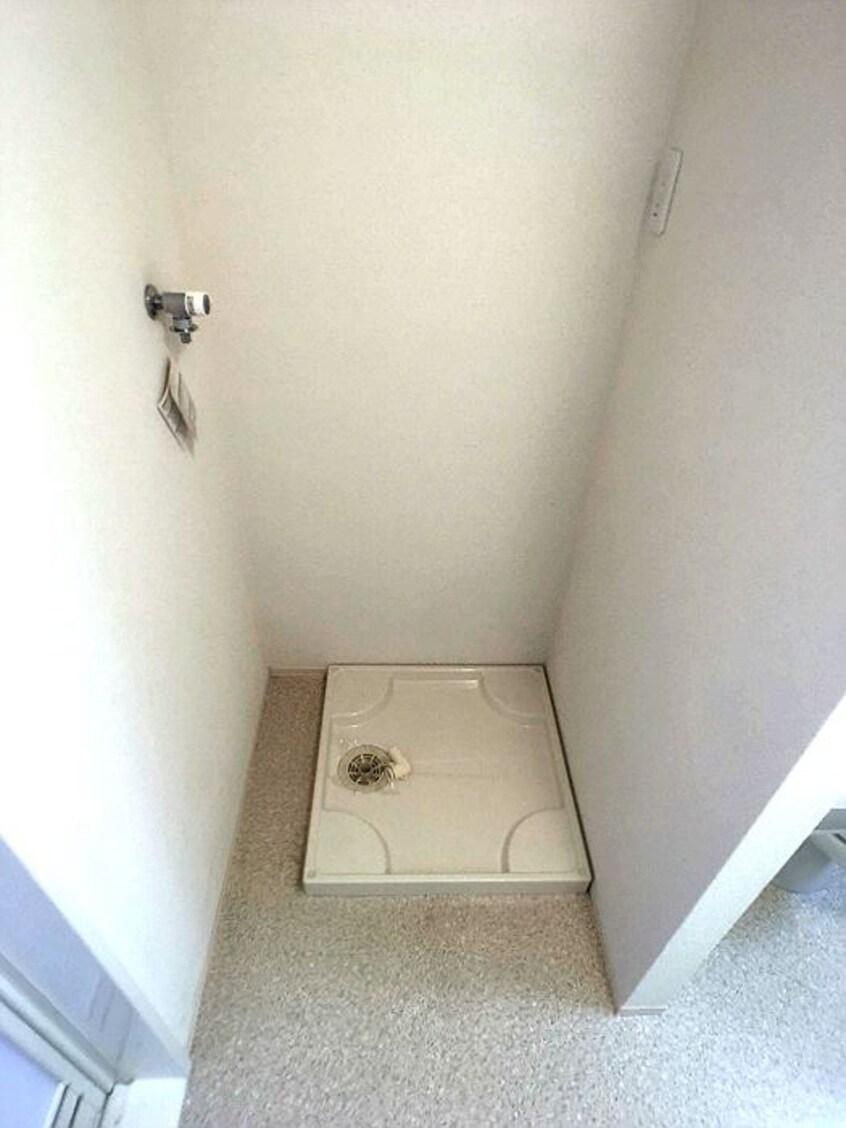 洗濯機置き場 アスタマニアーナ Ｃ