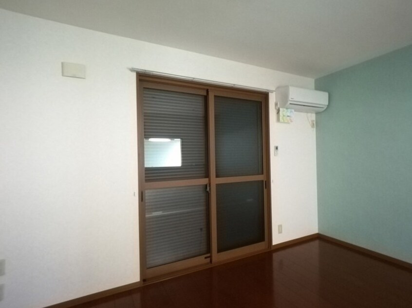 シャッター雨戸 スクウェア･ヒル Ｅ