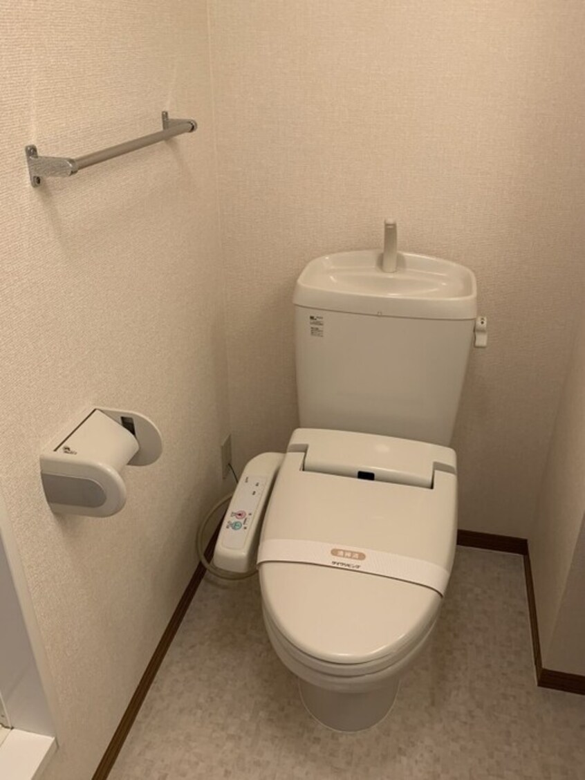 温水洗浄暖房便座のトイレ サニーウェル Ｂ