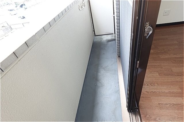 バルコニー かねとビル 2F