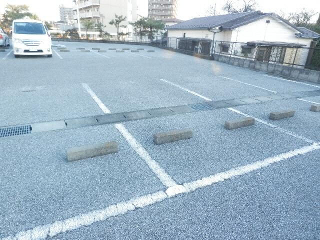 駐車場 サングリートハイツ