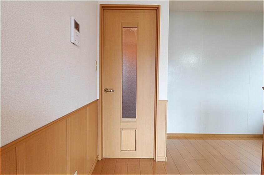 ペット出入口付きドア ディアクレスト Ｂ