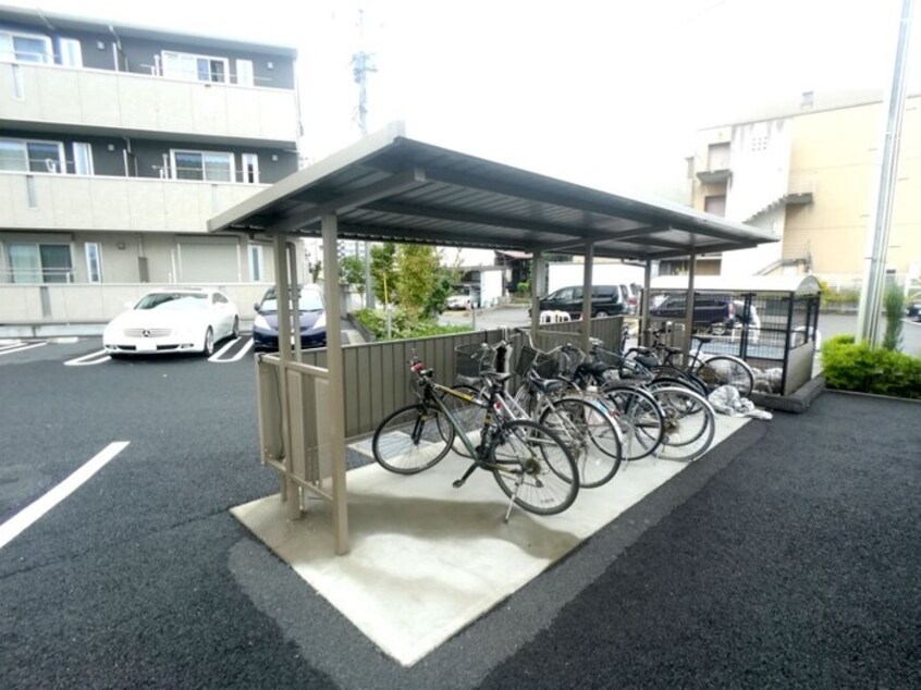 駐輪場 クレストコート Ｂ