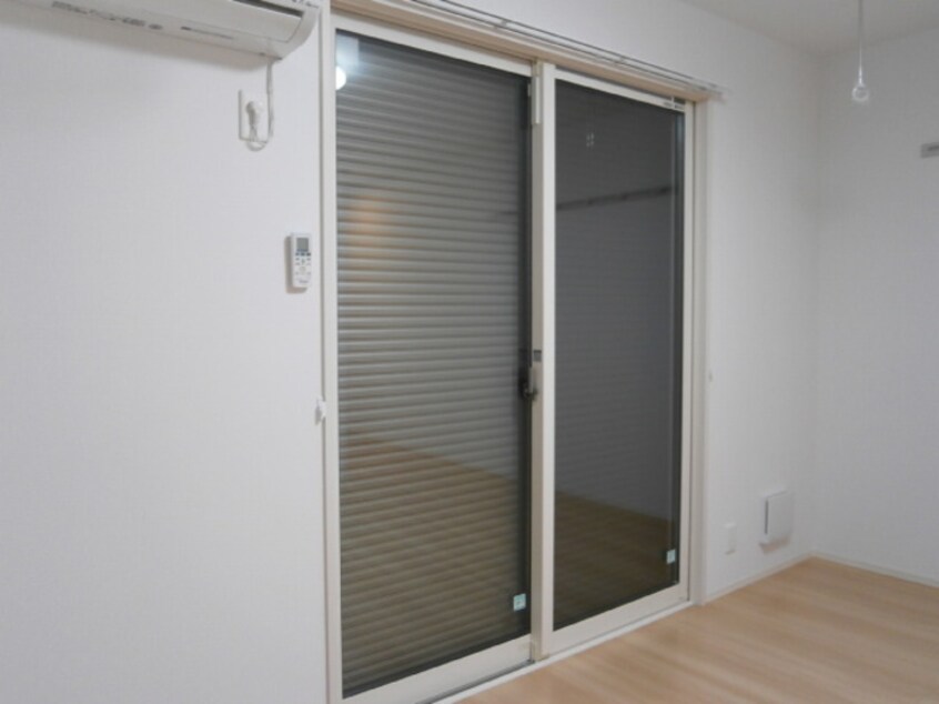 シャッター雨戸 ＧＲＡＮＤＦＯＲＴ ＣＨＯＥＩ