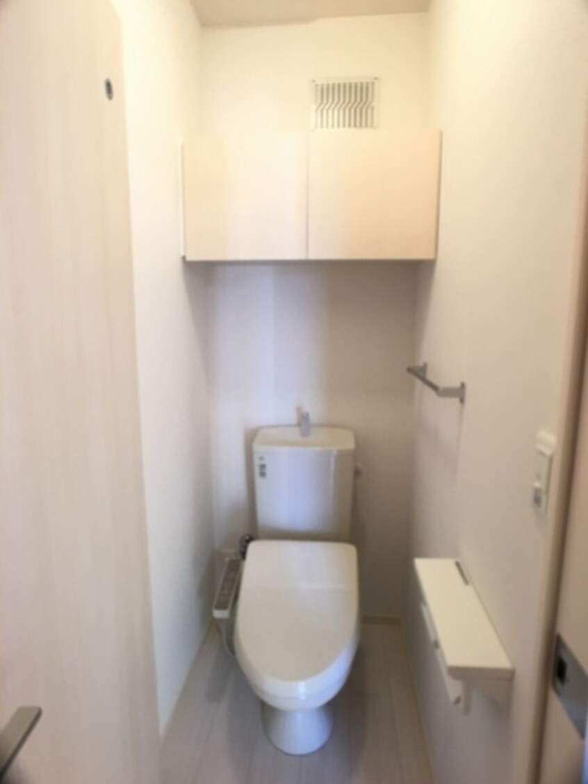 温水洗浄暖房便座のトイレ クレインⅠ