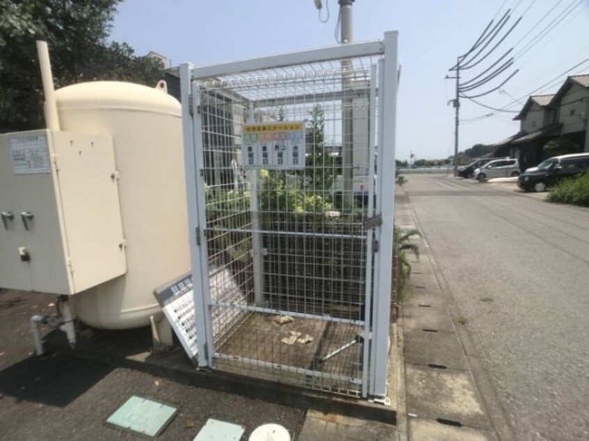 ゴミステーション 東北本線<宇都宮線>/雀宮駅 徒歩45分 1-2階 築17年