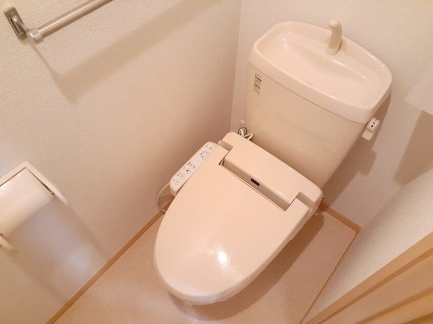  アザレア本館