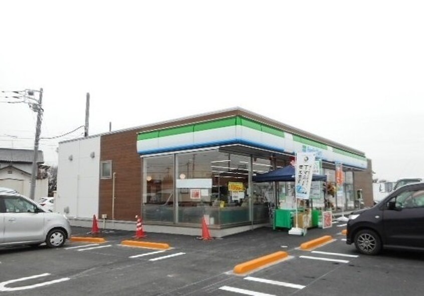 ファミリーマート真岡長田店まで350m クオレッティＣ