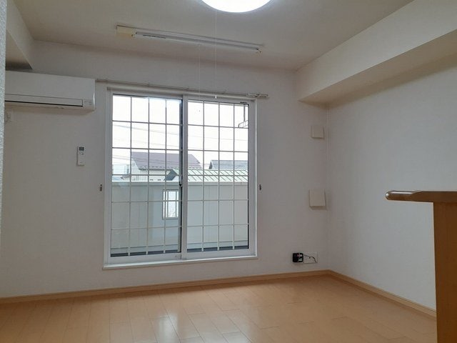  アザレア本館