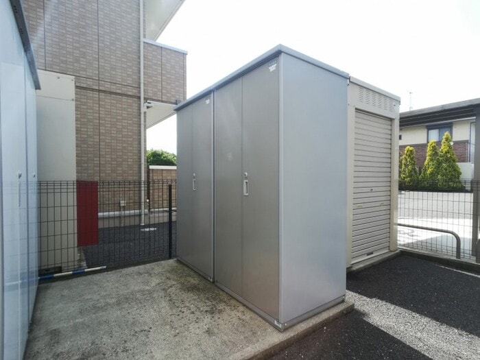 外部物置 プール ラ ヴィ Ａ